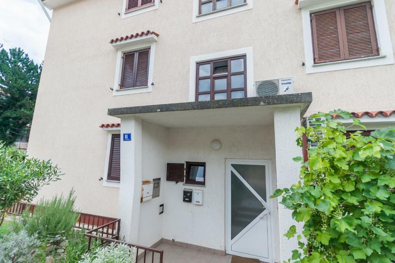 Apartment Glorija With Balcony Baška Dış mekan fotoğraf