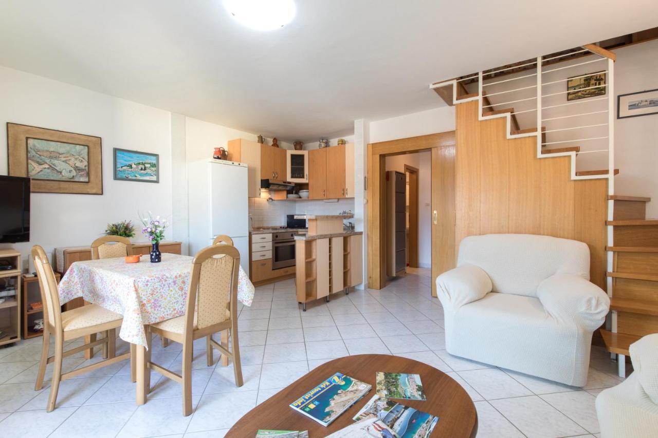 Apartment Glorija With Balcony Baška Dış mekan fotoğraf